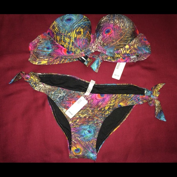 Peacock patterned bikini - Picture 1 of 1